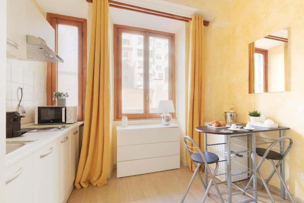 Private Suite In A Guest House With Private Bathroom N3 Rome Buitenkant foto
