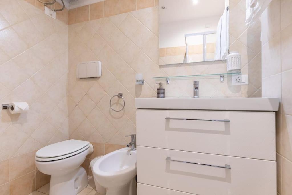 Private Suite In A Guest House With Private Bathroom N3 Rome Buitenkant foto
